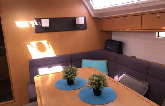Sailboat Bavaria cruiser 46 14m