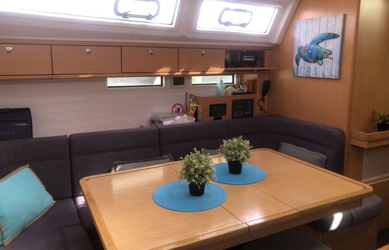 Sailboat Bavaria cruiser 46 14m
