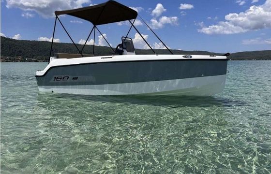 Motorboat Compass 160e 60hp