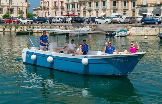 Motorboat Liver open 8,20 space 40hp