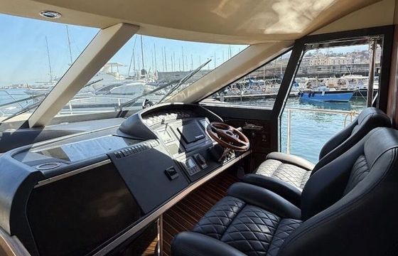 Motor yacht Princess 67 2200hp