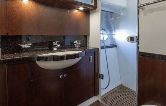 Motor yacht Princess 67 2200hp