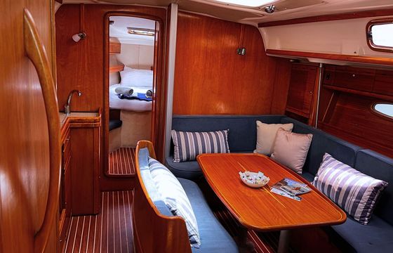 Sailboat Bavaria Cruiser 39ft 11.94m