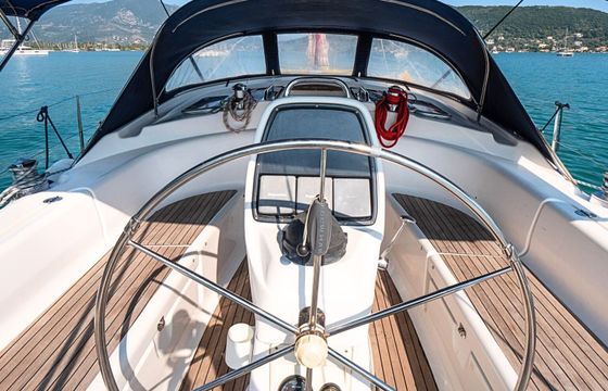Sailboat Bavaria Cruiser 39ft 11.94m