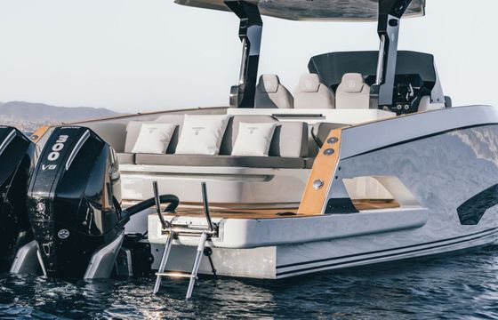 Motorboat KUMBRA 34 600hp