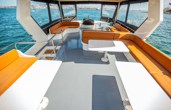 Motor yacht custom 2007 700hp