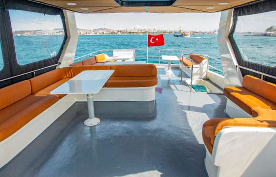 Motor yacht custom 2007 700hp