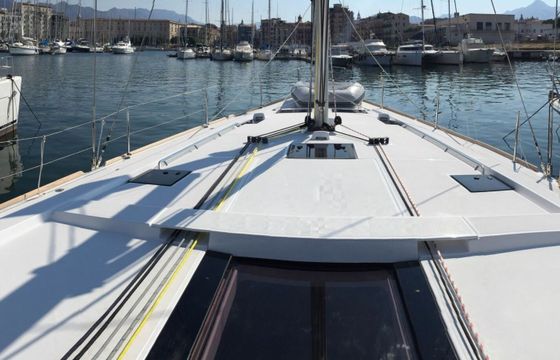 Sailboat BENETEAU OCEANIS 48 14.6m
