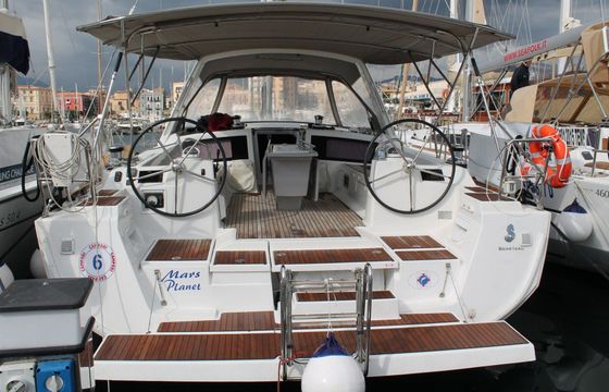 Sailboat BENETEAU OCEANIS 48 14.6m