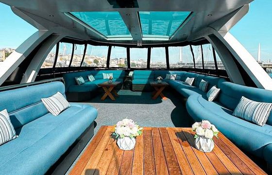 Motor yacht custom 2023 700hp