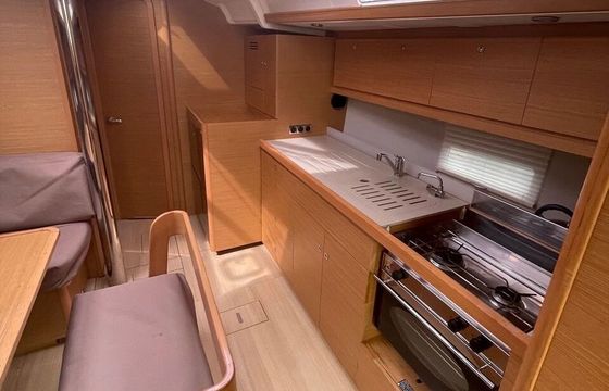 Sailboat Dufour 430 Grand Large 13.2m