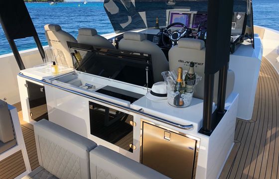 Motorboat De Antonio Yachts D42 open 900hp