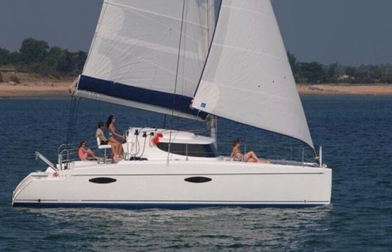 Catamaran FOUNTAINE PAJOT MAHE 36 11m