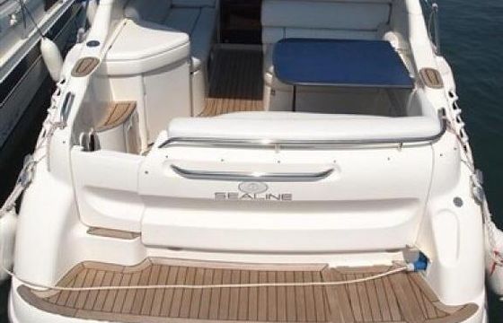 Motorboat Sealine 28 340hp