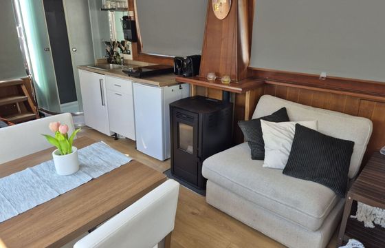 Houseboat Unieke woonboot Volledig elektrisch!