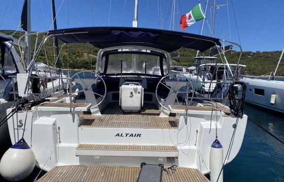 Sailboat Beneteau Oceanis 51.1 15.94m