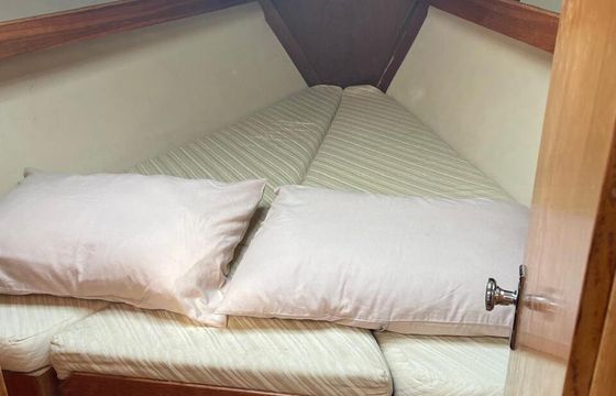 Sailboat Furia 37 11m