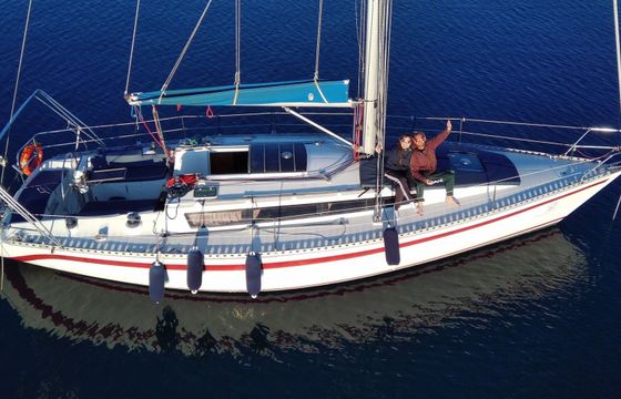 Sailboat Furia 37 11m
