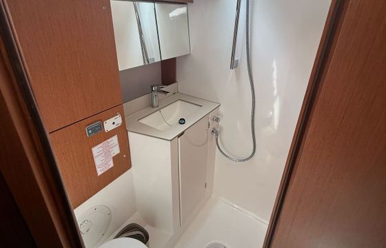 Sailboat Bavaria C46 14m