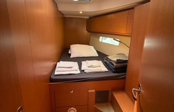 Sailboat Bavaria C46 14m