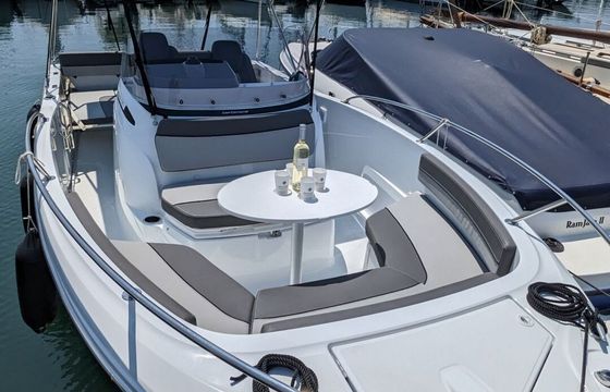 Motorboat Jeanneau Cap Camarat 6.5 Cc serie 3 200hp