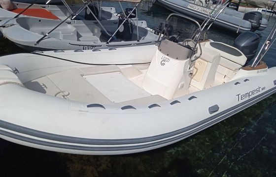 Motorboat Capelli Capelli Tempest 700 225hp