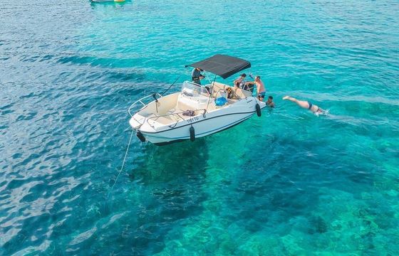 Motorboat QUICKSILVER ACTIV 605 OPEN 150hp