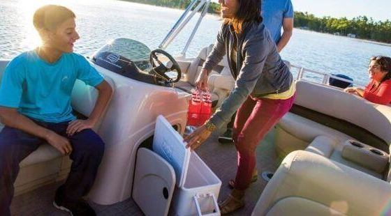 Motorboat mercury cruiser 120hp