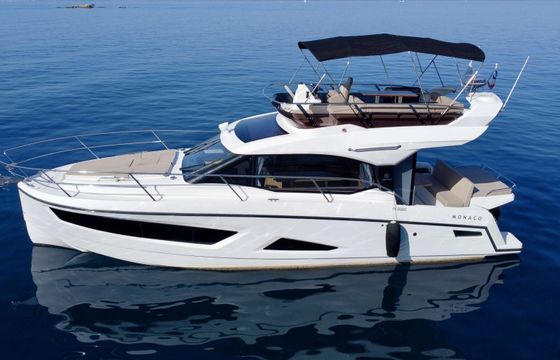 Motorboat PARKER MONACO 110 FLYBRIGE 600hp