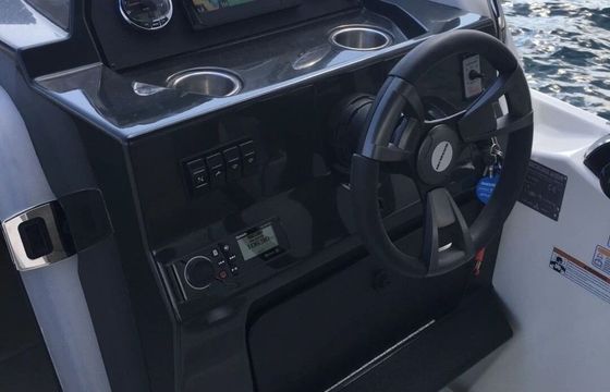 Motorboat Brunswick Quicksilver 675 Sundeck 150hp