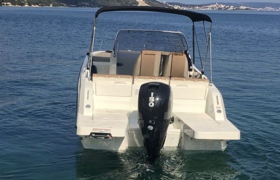 Motorboat Brunswick Quicksilver 675 Sundeck 150hp