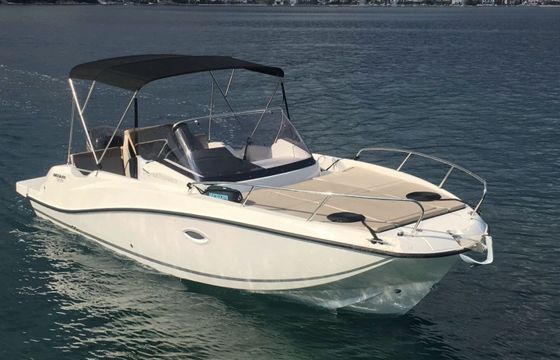 Motorboat Brunswick Quicksilver 675 Sundeck 150hp