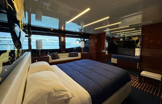 Motor yacht Riva PERSEO 76 220hp