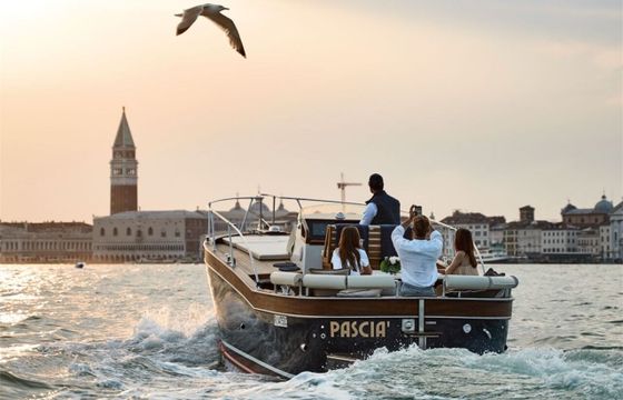 Motorboat Patrone Moreno Open 260hp