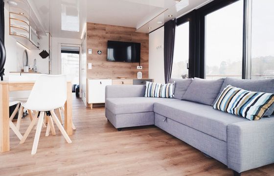 Houseboat Nautilus Vagabund 30