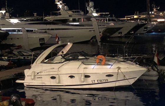 Motorboat Doral International 32" Prestancia 540hp