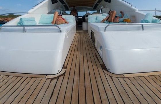 Motor yacht Princess V65 1200hp