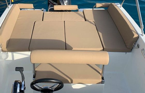 Motorboat Nuva M6 150hp