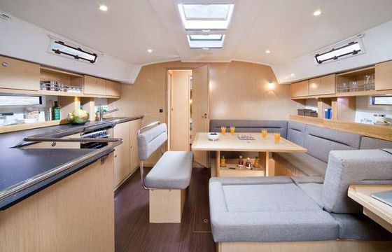 Sailboat BAVARIA CRUISER 45 13.6m