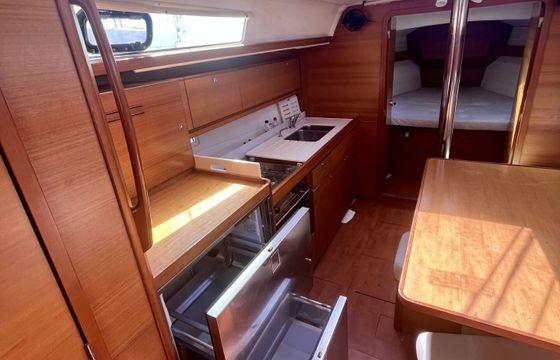 Sailboat Dufour 382 GL 11m