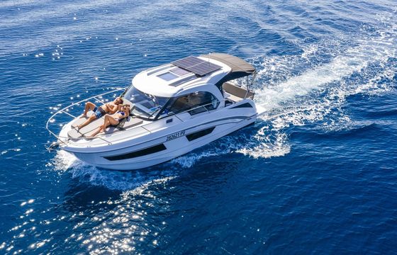Motorboat Beneteau Antares 9 400hp