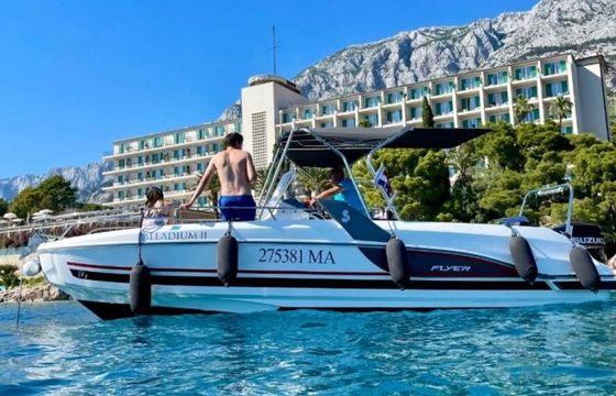Motorboat Beneteau Flyer Spacedeck 7.7 250hp