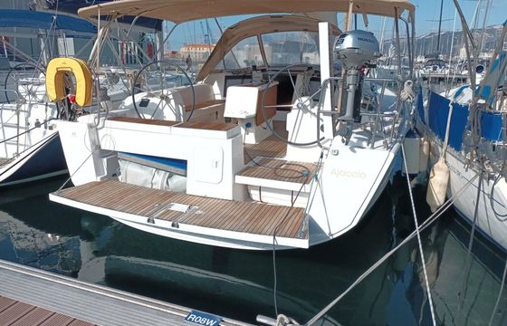 Sailboat Dufour 412 12.35m