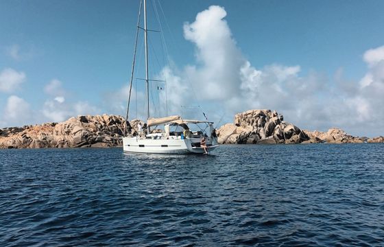 Sailboat Dufour 412 12.35m