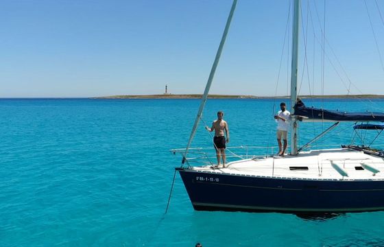 Sailboat Beneteau Oceanis Clipper 331 10m