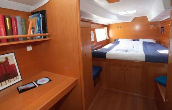 Catamaran Lagoon 380 S2 12m