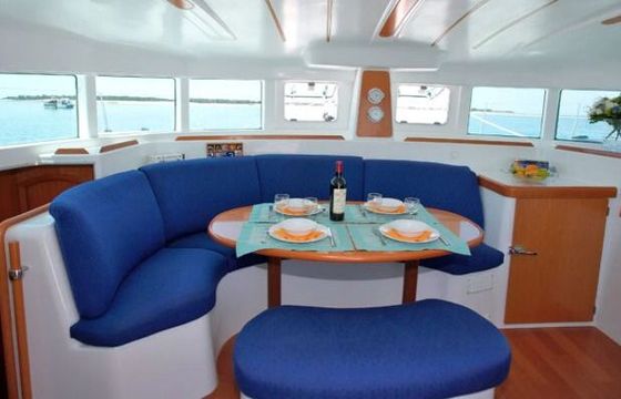Catamaran Lagoon 380 S2 12m