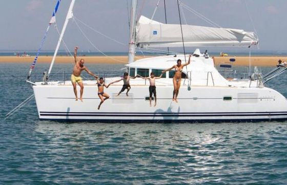 Catamaran Lagoon 380 S2 12m