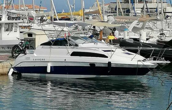 Motorboat Bayliner 2655 CIERA 245hp