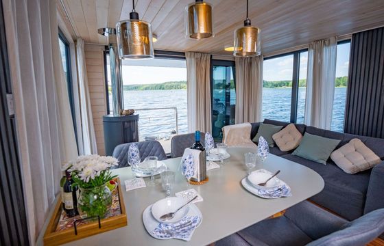 Houseboat WOMA D13